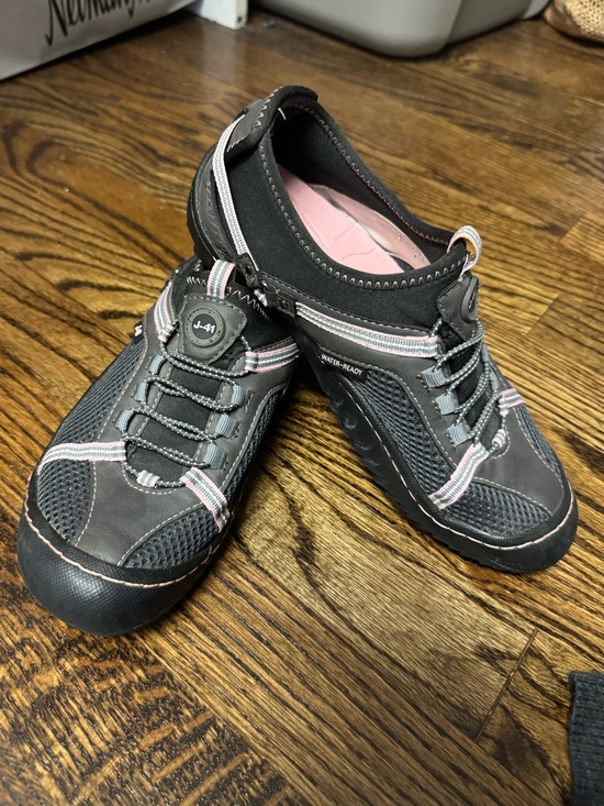 J-41 Shoes - J-41 Women’s Gray and Pink Water-Ready Athletic Shoes